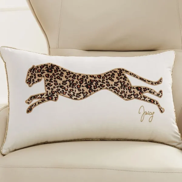 Juicy Couture Broderad Leopardkudde